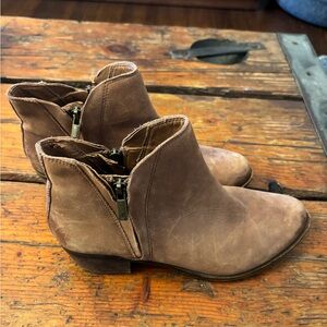 Lucky Brand Brown Ankle Boots Size 7.5